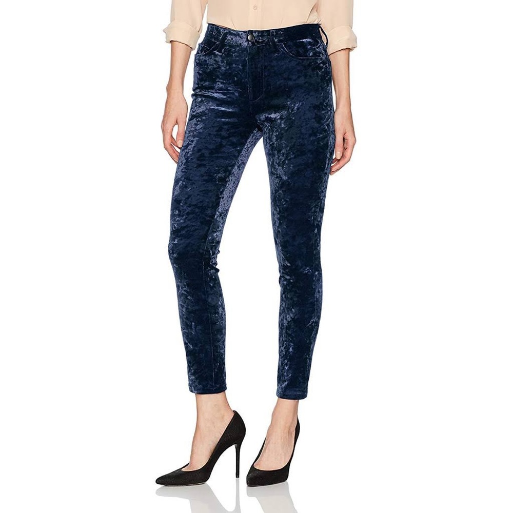 Joe's Jeans | The Charlie High Rise
Velvet Skinny Jeans Size 32W gently used